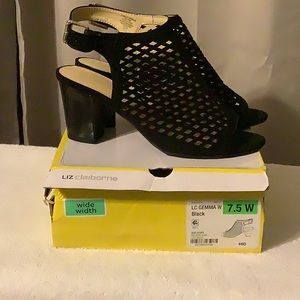 Liz Claiborne black women’s sandals size 7.5 wide width